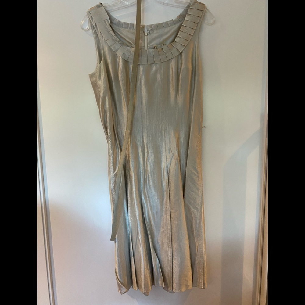 Badglay Mischka Size 6 Champagne Party Dress